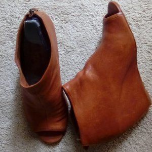 Cognac peep-toe booties